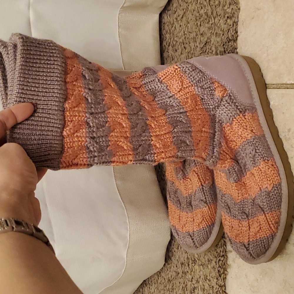 Ugg Sweater Boots pink and purple - Picture 2 of 5